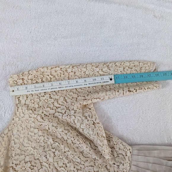 Miss Elliette Vintage Beige Lace Dress Size 12 - Picture 12 of 13